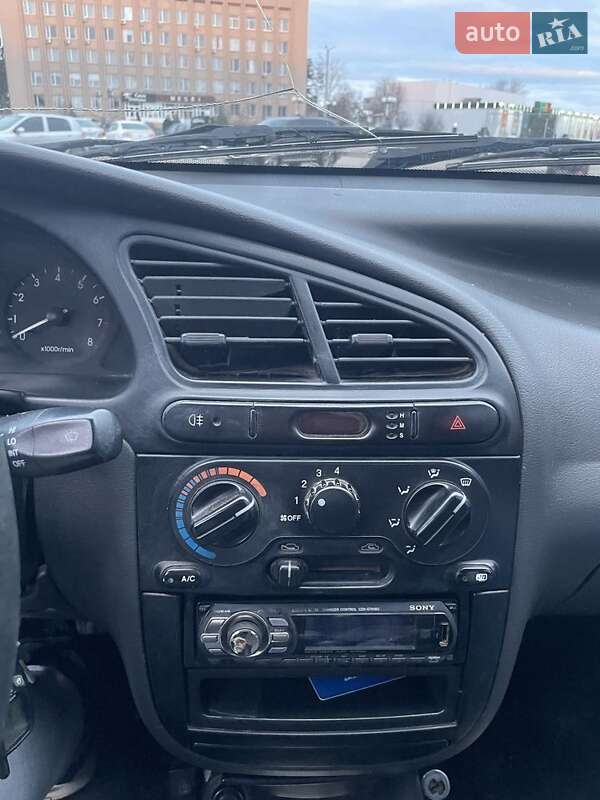 Седан Daewoo Lanos 1998 в Золотоноші