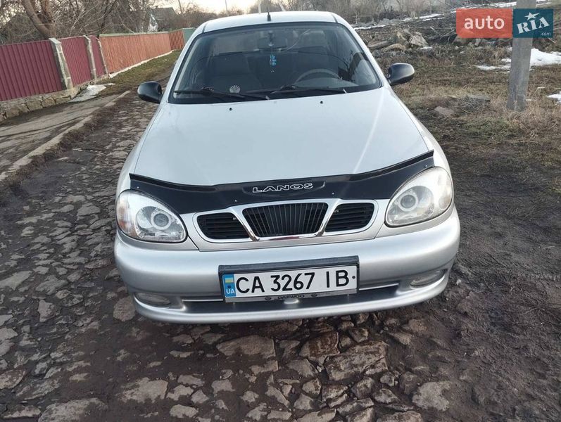Седан Daewoo Lanos 2009 в Умані
