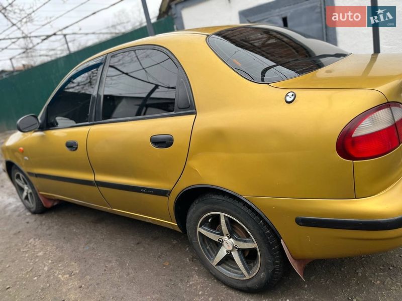 Седан Daewoo Lanos 2002 в Братском