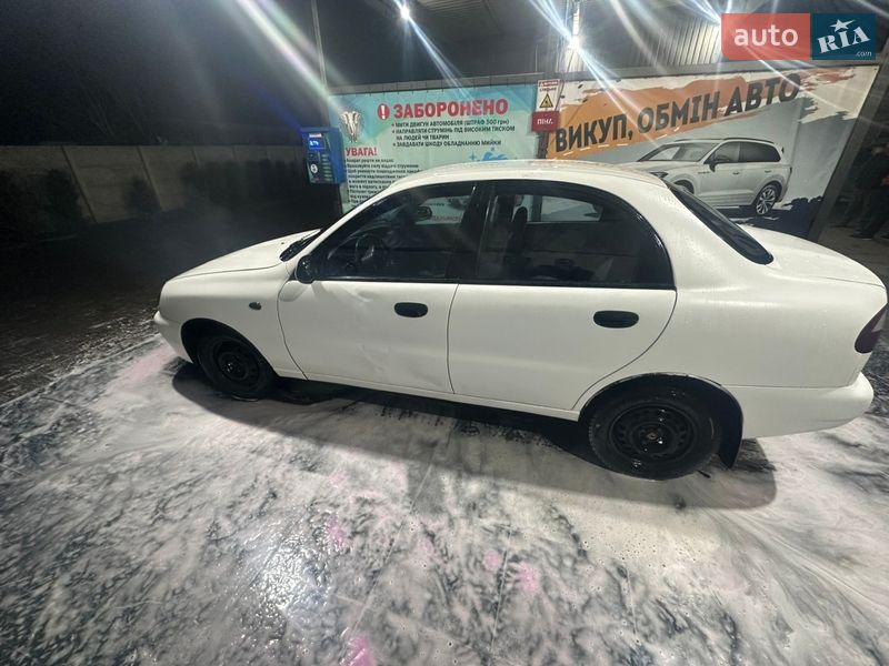 Седан Daewoo Lanos 1998 в Городище