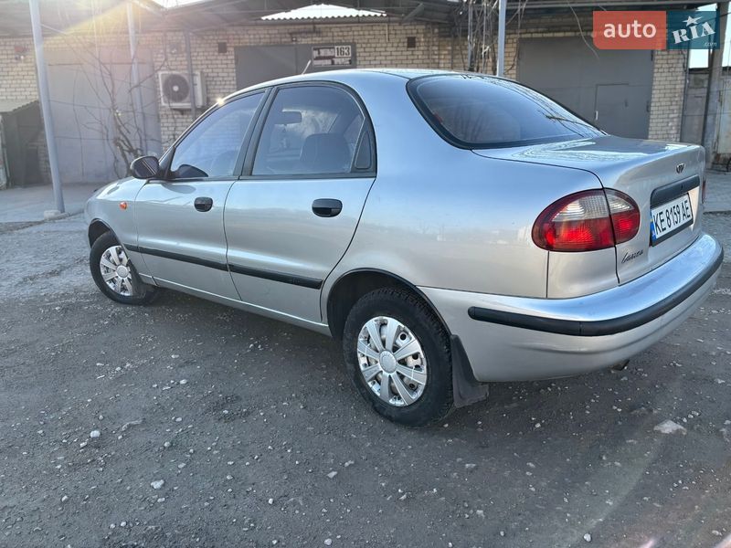 Седан Daewoo Lanos 2004 в Синельниково
