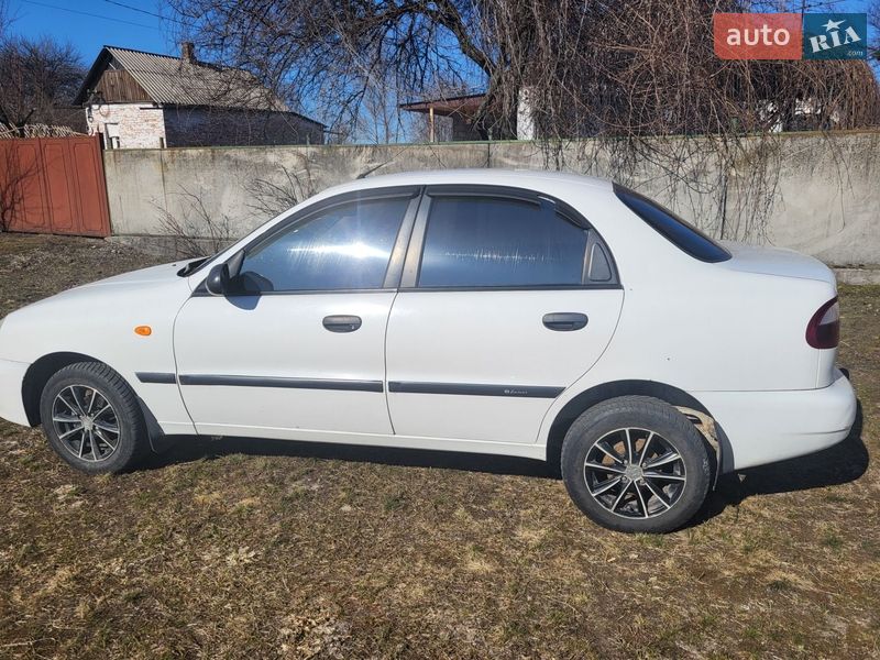 Седан Daewoo Lanos 2008 в Дніпрі