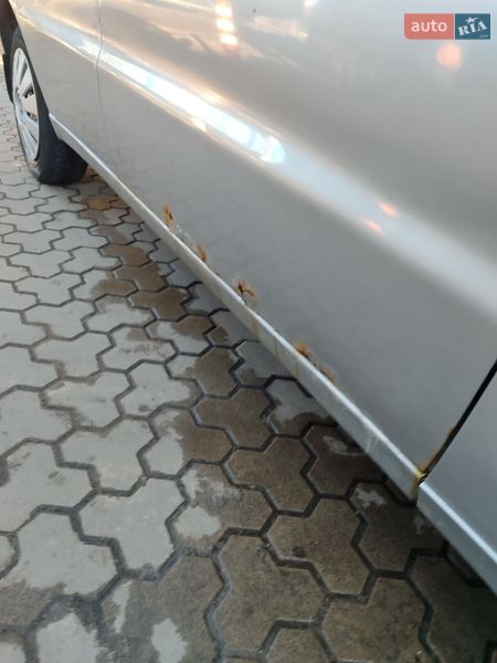 Седан Daewoo Lanos 2001 в Киеве