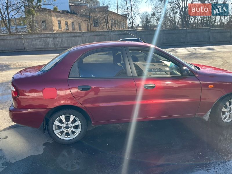 Седан Daewoo Lanos 2005 в Киеве