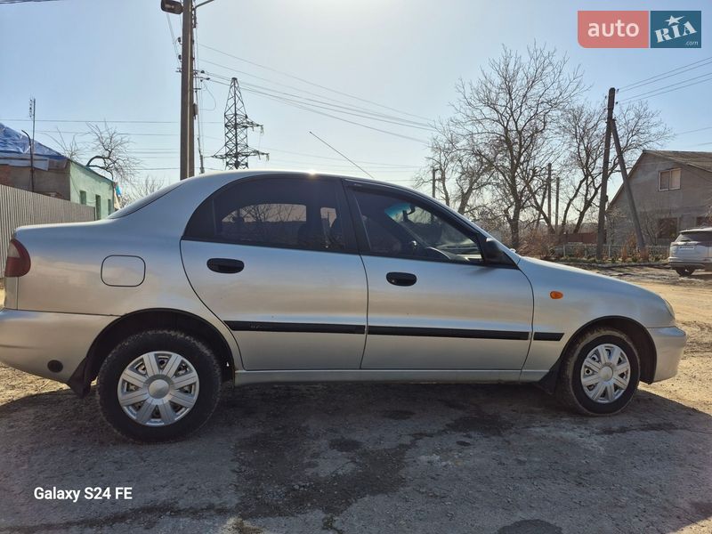 Седан Daewoo Lanos 2007 в Чугуєві