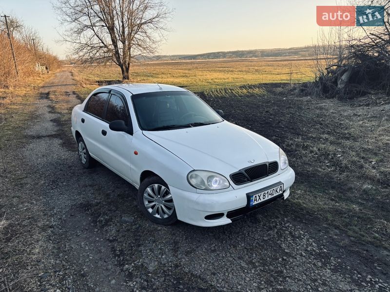 Седан Daewoo Lanos 2003 в Первомайську