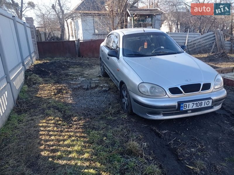 Седан Daewoo Lanos 2002 в Полтаве