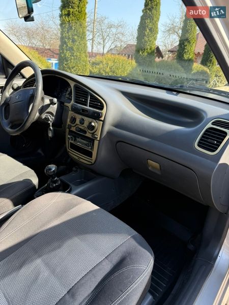 Седан Daewoo Lanos 2004 в Косове