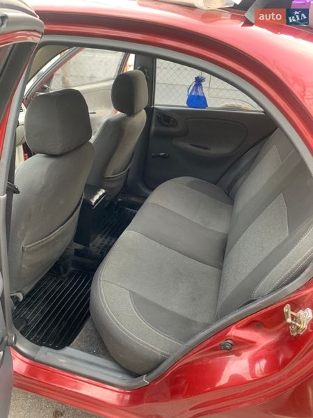 Седан Daewoo Lanos 2004 в Харкові