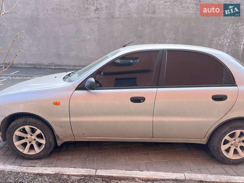 Седан Daewoo Lanos 2005 в Киеве