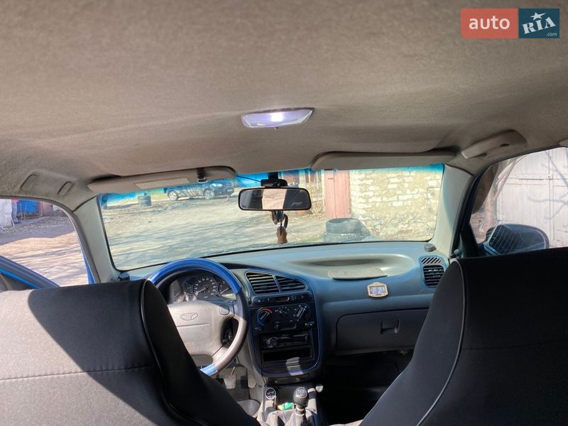 Седан Daewoo Lanos 2002 в Тернівці