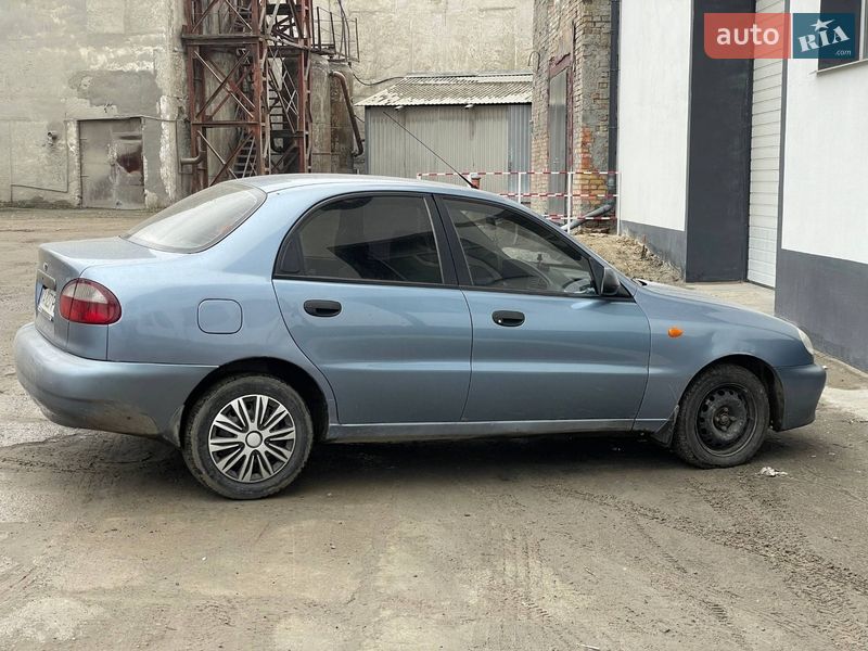 Седан Daewoo Lanos 2008 в Києві