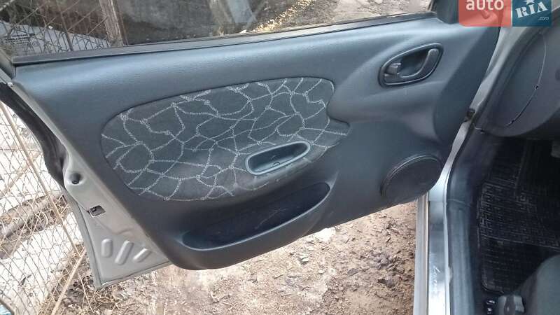 Седан Daewoo Lanos 2004 в Полтаве