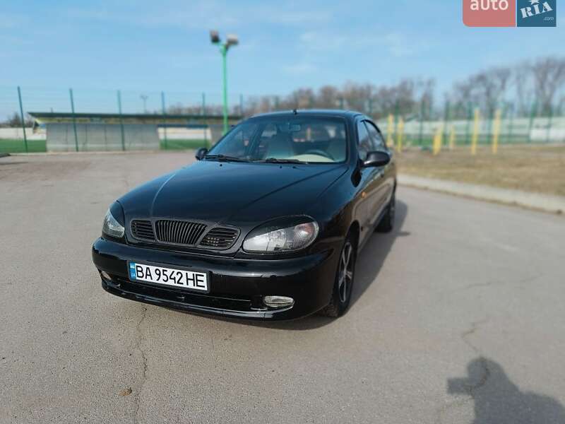 2007 Daewoo Lanos, VIN Y6DTF69YD7W334715:plate — фото 1 (autoria)