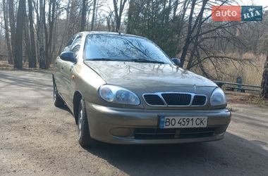 Седан Daewoo Lanos 2004 в Остроге