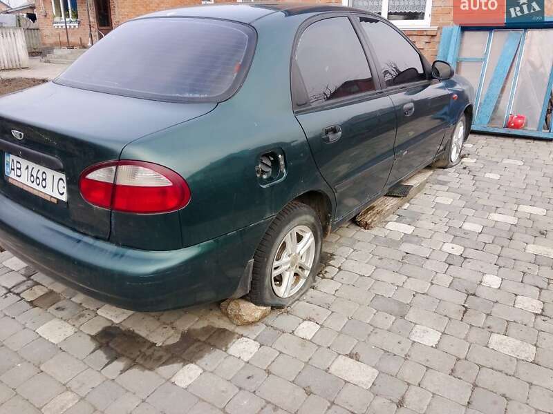 Седан Daewoo Lanos 2003 в Іллінцях
