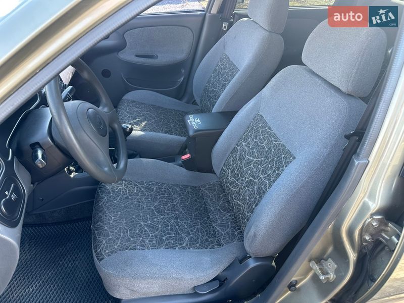 Седан Daewoo Lanos 2005 в Черкассах