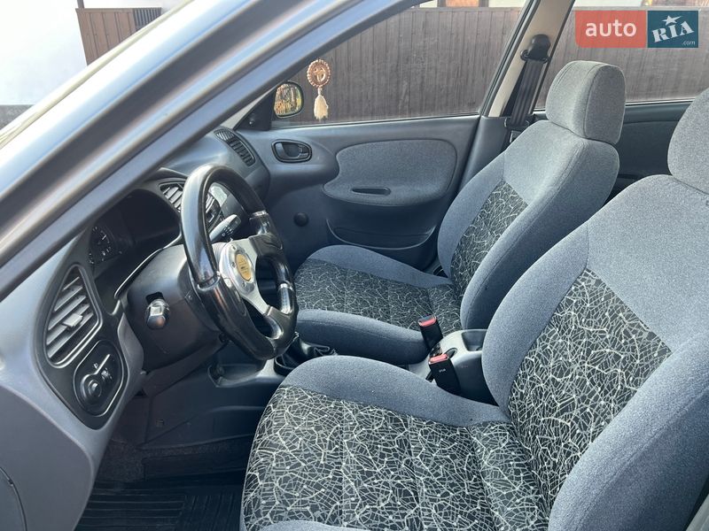 Седан Daewoo Lanos 2007 в Вараше