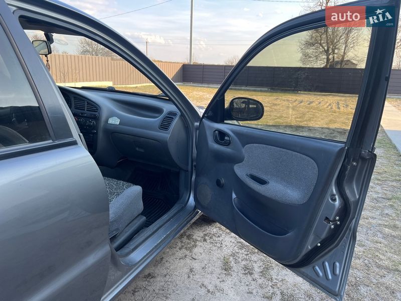 Седан Daewoo Lanos 2007 в Вараше