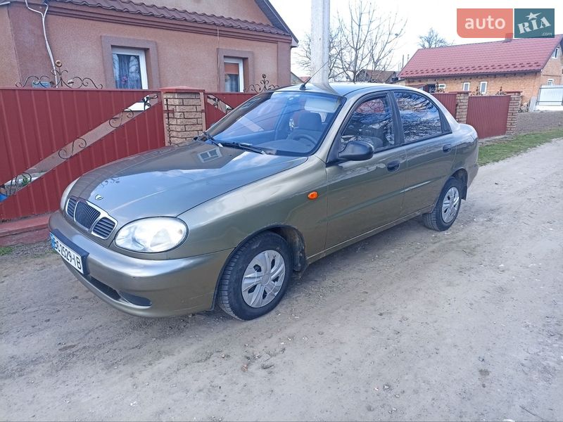 Седан Daewoo Lanos 2007 в Ровно