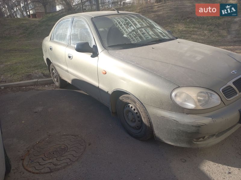 Седан Daewoo Lanos 2003 в Киеве
