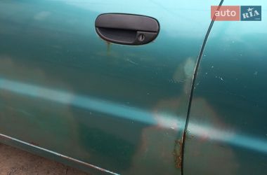 Седан Daewoo Lanos 1998 в Ужгороде