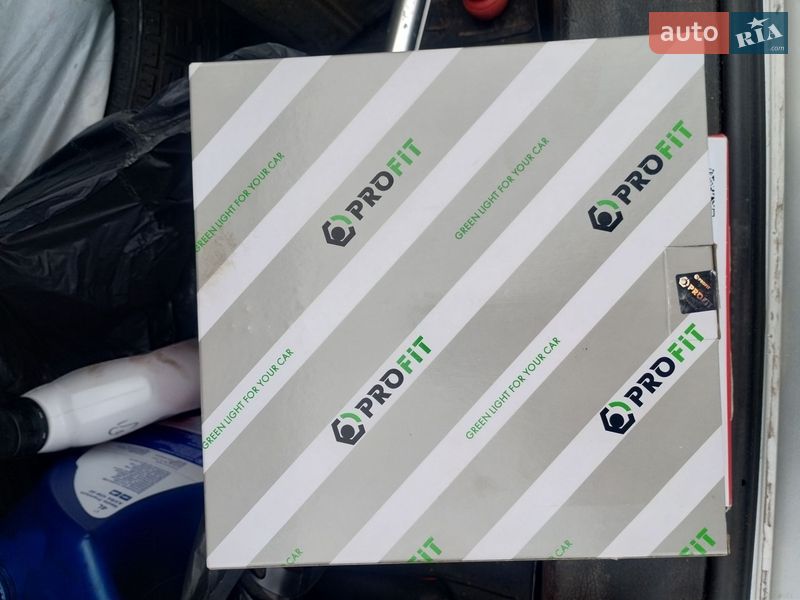 Седан Daewoo Lanos 2003 в Горішніх Плавнях