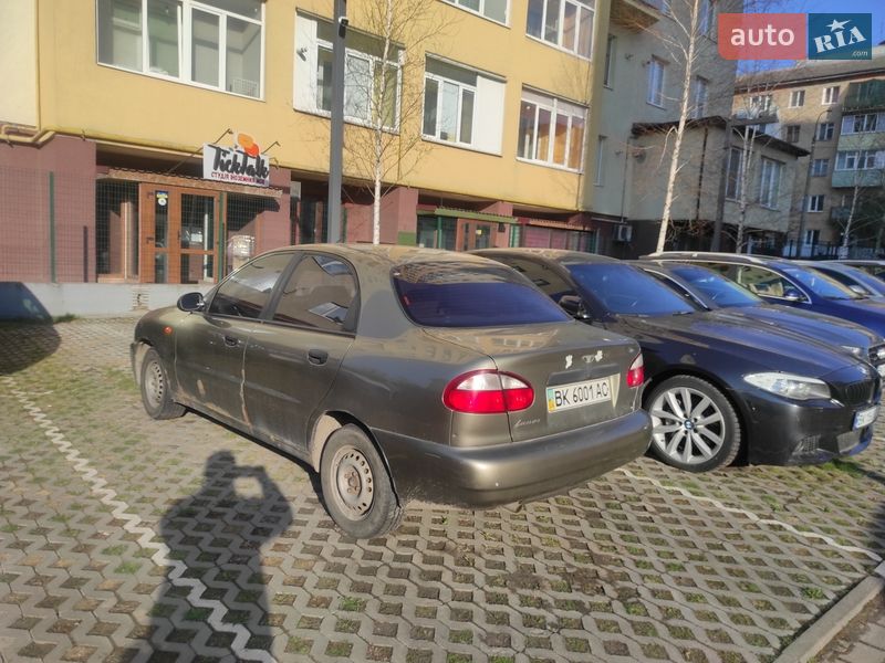Седан Daewoo Lanos 2006 в Ровно