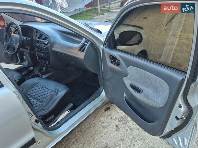 Седан Daewoo Lanos 2008 в Ивано-Франковске