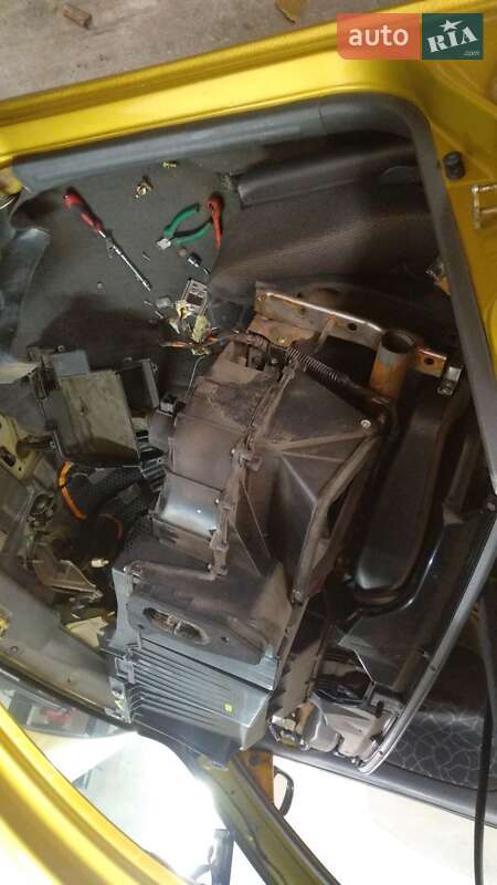 Седан Daewoo Lanos 2002 в Львові