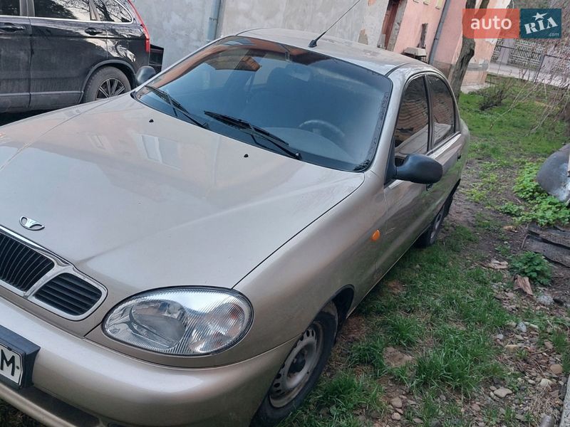 Седан Daewoo Lanos 2008 в Чернівцях