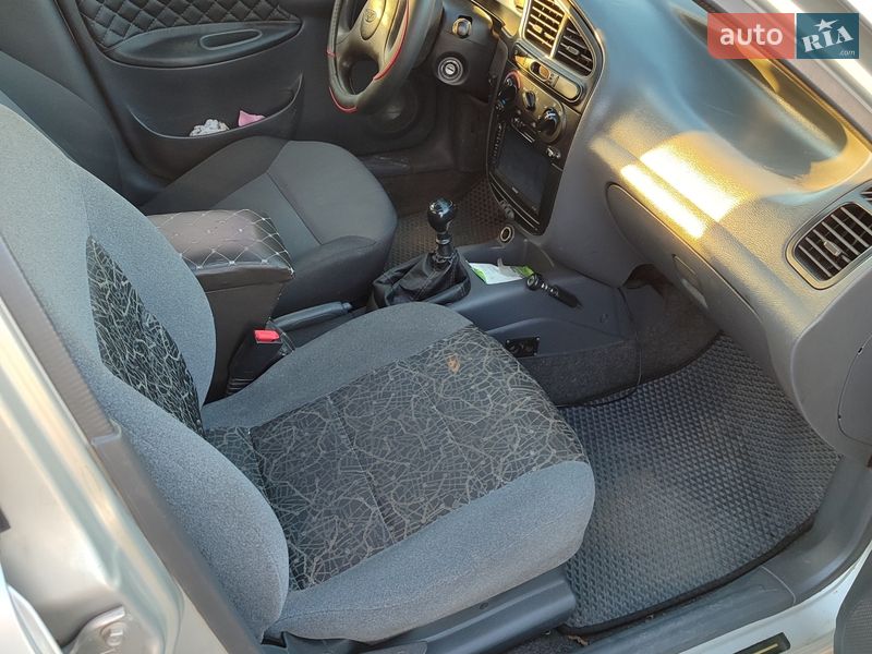Хэтчбек Daewoo Lanos 2004 в Днепре