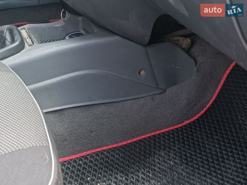 Седан Daewoo Lanos 2001 в Николаеве фото 14 Седан Daewoo Lanos 2001 в Николаеве