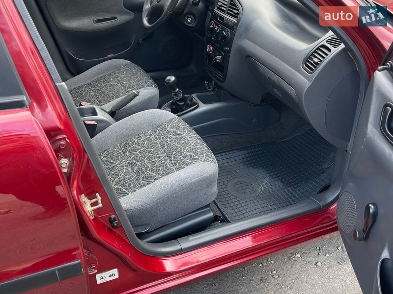 Седан Daewoo Lanos 2005 в Запорожье