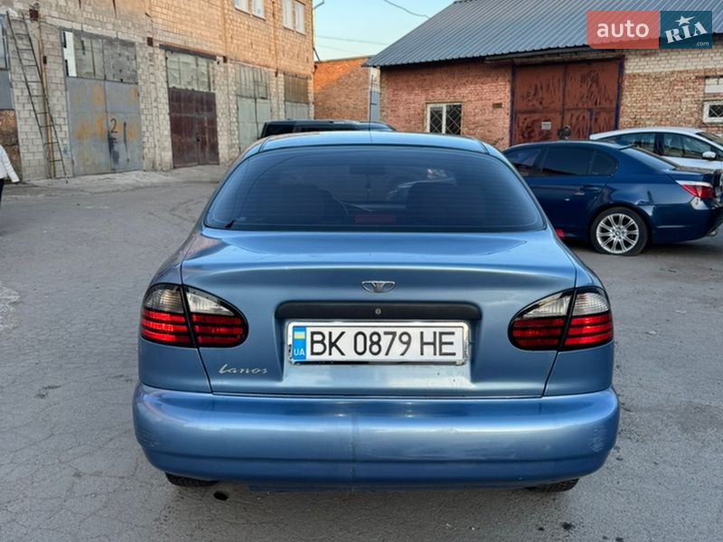 Седан Daewoo Lanos 2008 в Рівному