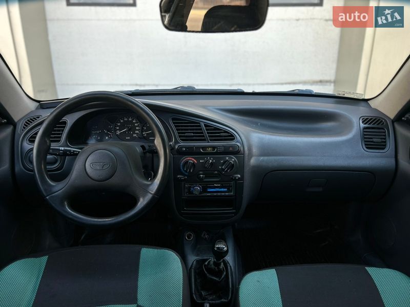 Седан Daewoo Lanos 2003 в Николаеве