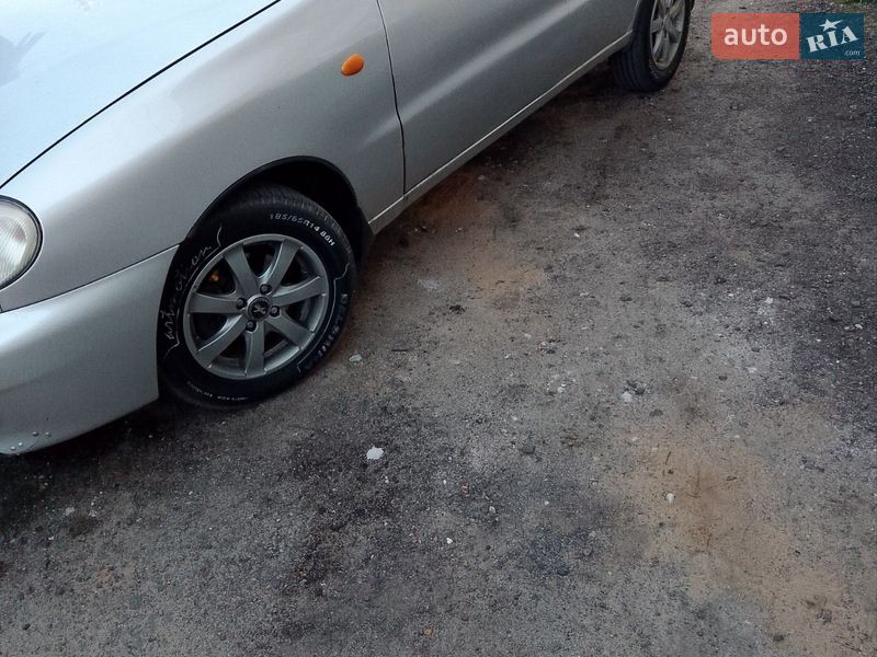 Седан Daewoo Lanos 2007 в Малині