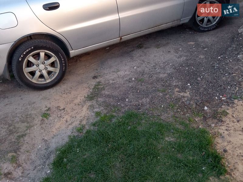 Седан Daewoo Lanos 2007 в Малині