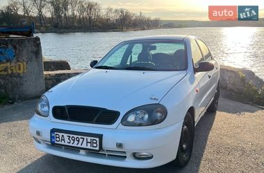 Седан Daewoo Lanos 1999 в Кропивницькому