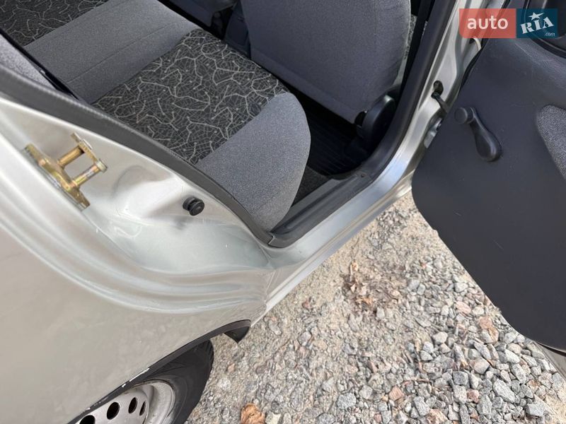 Седан Daewoo Lanos 2004 в Кременчуге