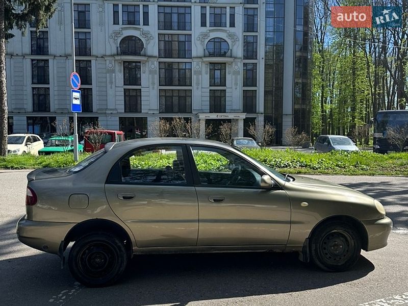 Седан Daewoo Lanos 2004 в Черновцах