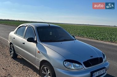Седан Daewoo Lanos 2004 в Кривому Розі