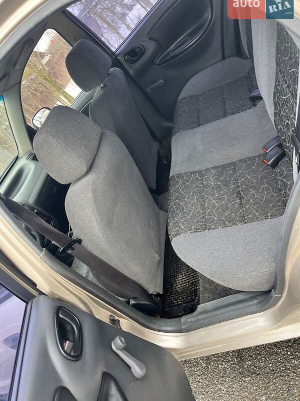 Седан Daewoo Lanos 2008 в Києві