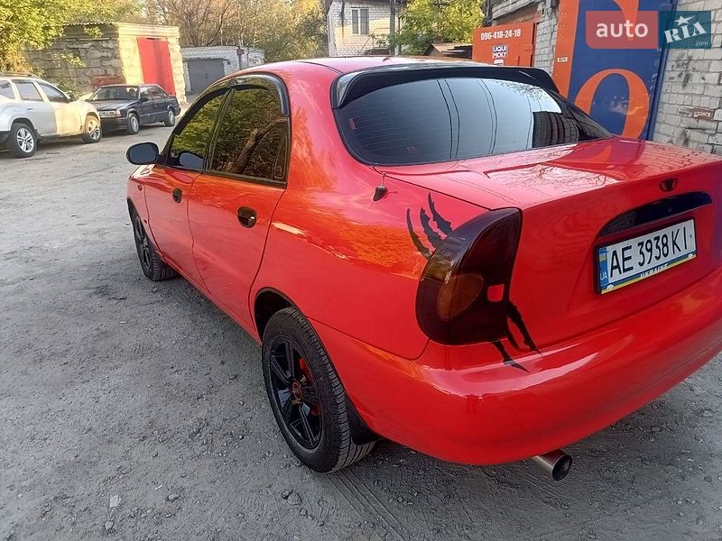 Седан Daewoo Lanos 2005 в Дніпрі