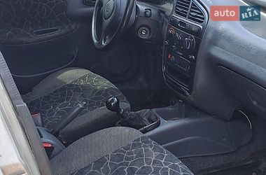 Седан Daewoo Lanos 2003 в Макарові