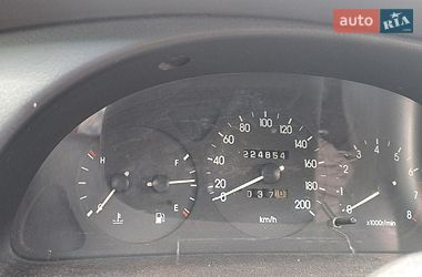 Седан Daewoo Lanos 2003 в Макарові