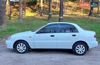 Седан Daewoo Lanos 2004 в Тростянці