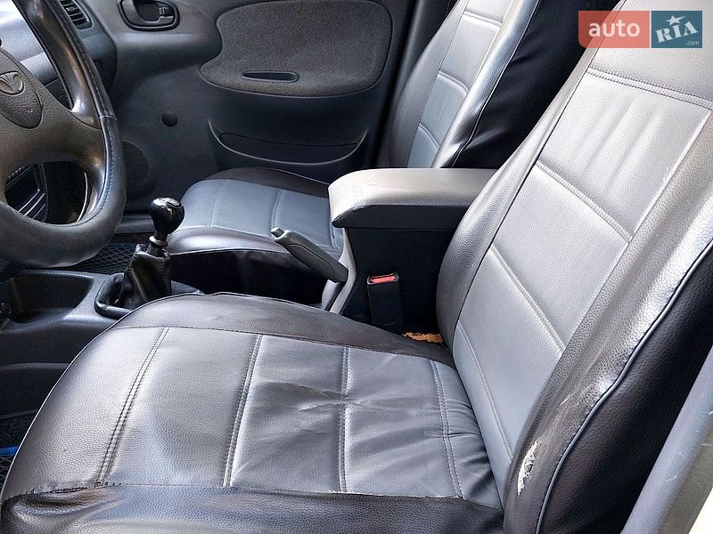 Седан Daewoo Lanos 2004 в Тростянці