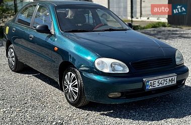 Седан Daewoo Lanos 2001 в Новомосковске