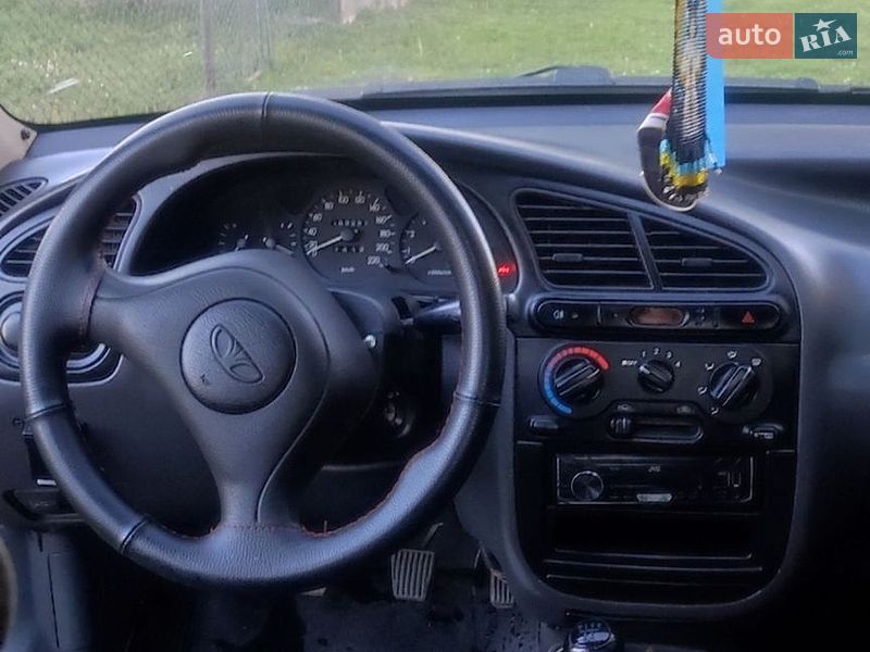Седан Daewoo Lanos 2004 в Сокалі